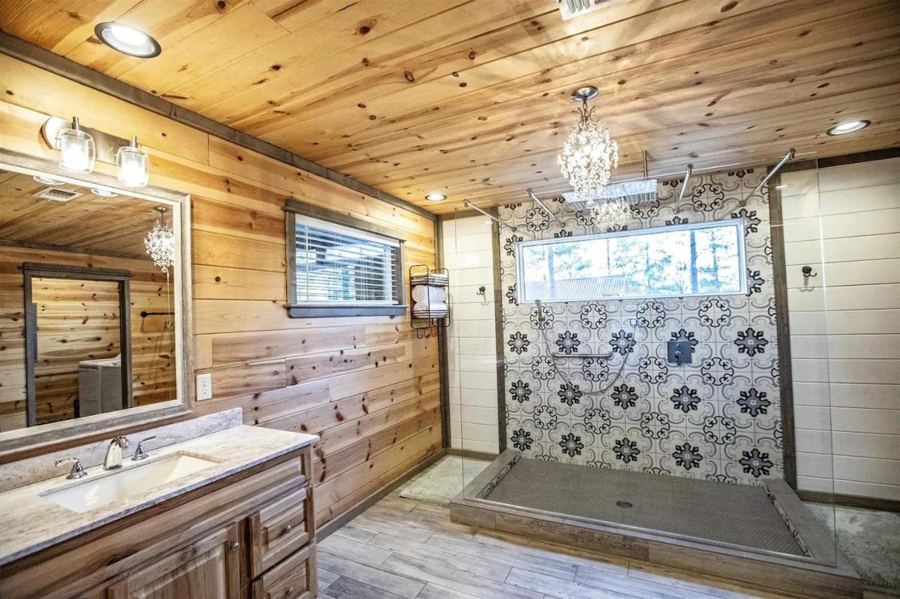 Convenient Romantic Hot Tub Bbq 3-Night Special! Broken Bow Luaran gambar