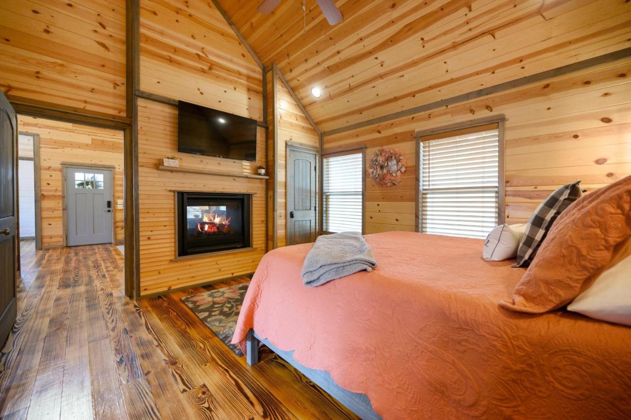 Convenient Romantic Hot Tub Bbq 3-Night Special! Broken Bow Luaran gambar