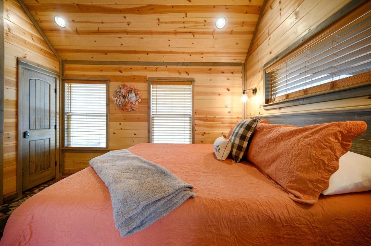 Convenient Romantic Hot Tub Bbq 3-Night Special! Broken Bow Luaran gambar