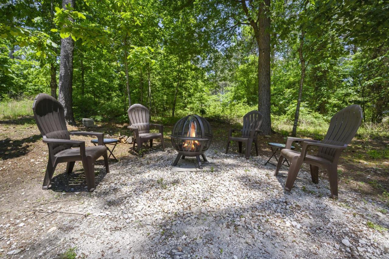 Convenient Romantic Hot Tub Bbq 3-Night Special! Broken Bow Luaran gambar